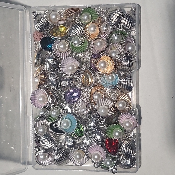 Make your own unique pieces - Picture 6 of 7